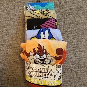 5 pk of NIP Loony Tunes socks